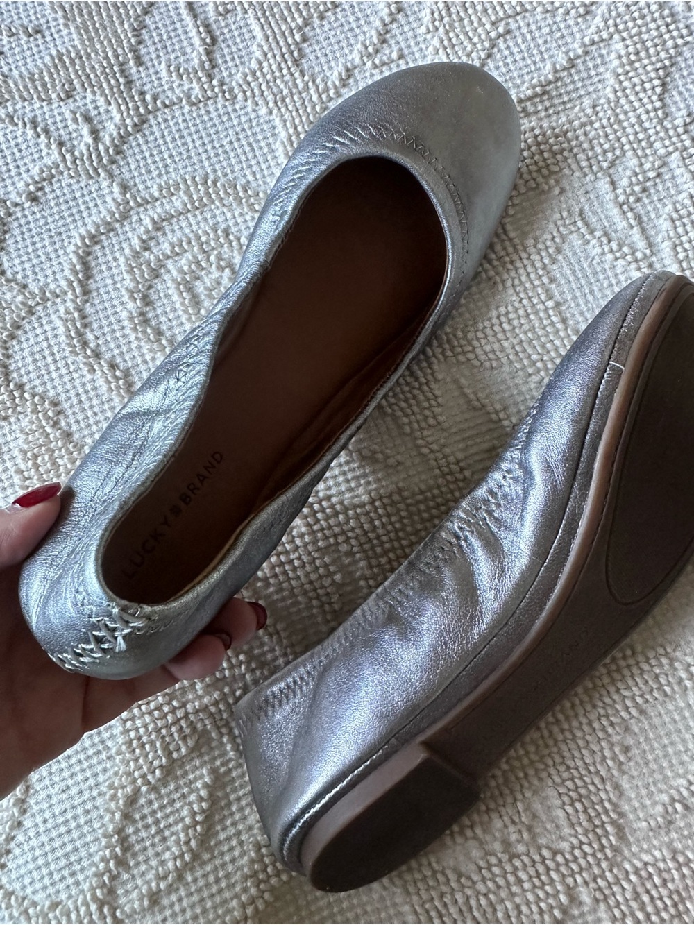 Lucky Brand Pewter Metallic Emmie Leather Ballet Everyday Classic Flats 8.5 - Picture 3 of 10